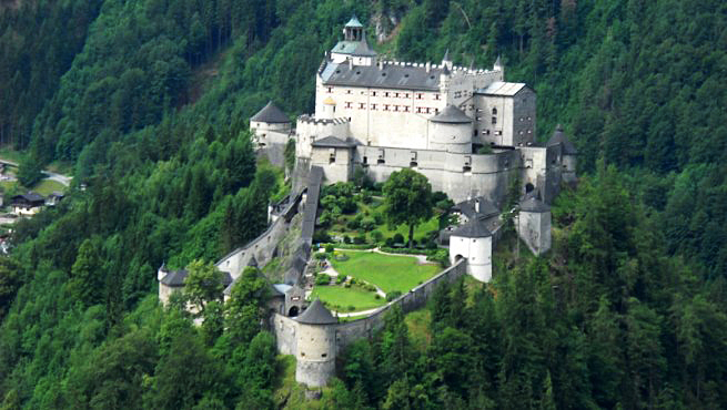 El-Castillo-Erlebnisburg-en-Austria-1.jp