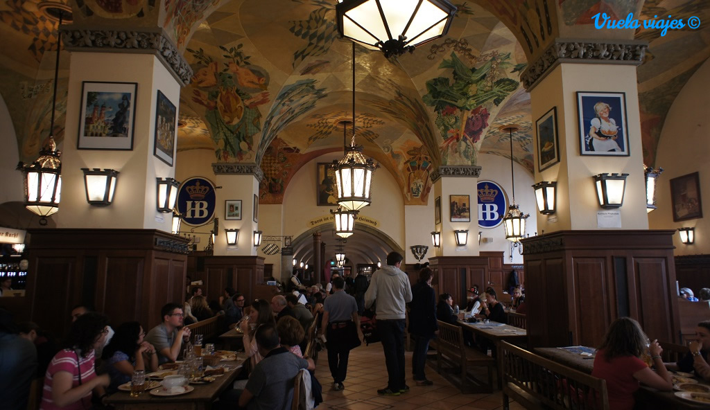 Hofbrauhaus interior