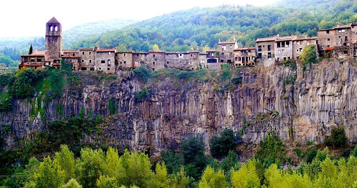 Castellfollit de la Roca Catalunya