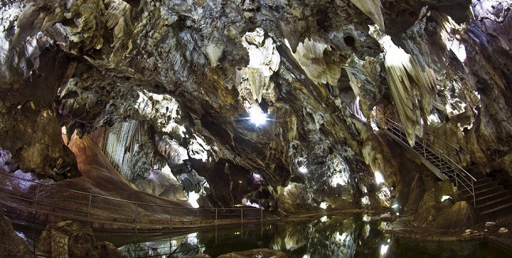 Gruta de las Maravillas Huelva1