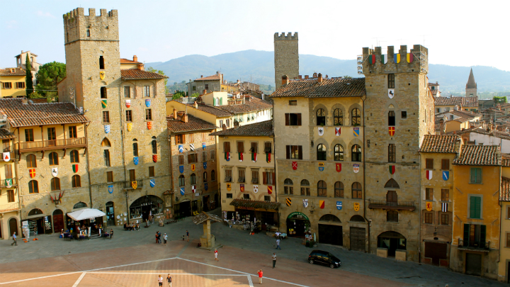 Arezzo2