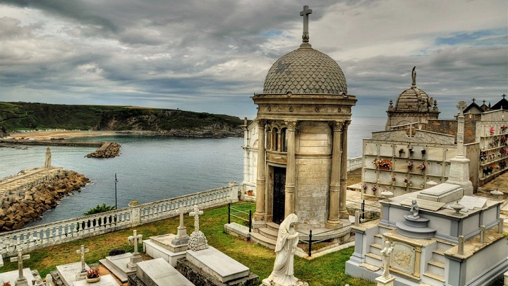 Cementario de Luarca Asturias