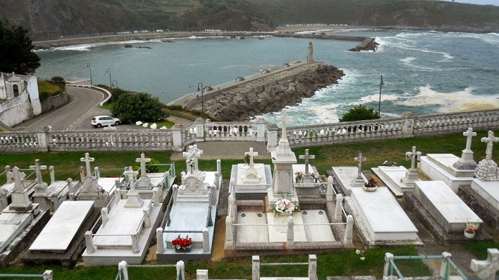 Cementario de Luarca Asturias2