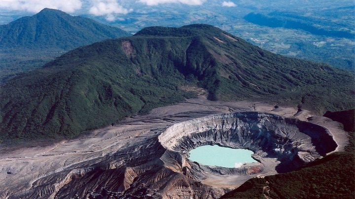 Parque Nacional Volcan Poas Costa Rica1