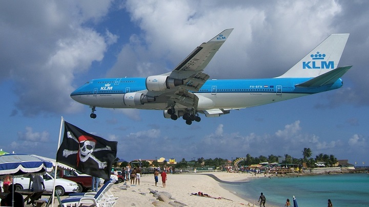 Aeropuerto Internacional Princesa Juliana