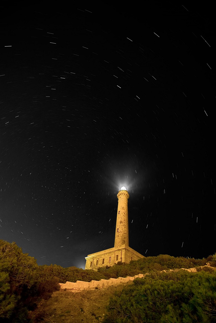 un-faro-de-estrellas