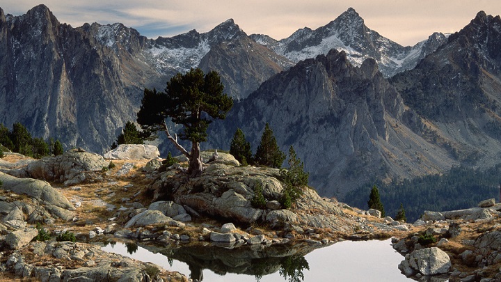 aiguestortes-i-estany-de-sant-maurici-foto