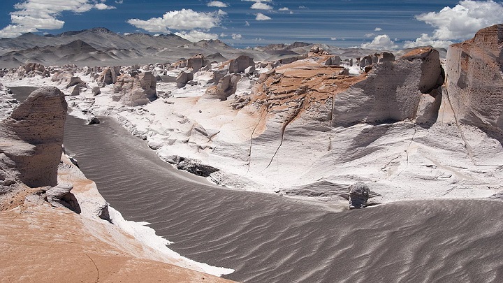 campo-de-piedra-pomez-foto