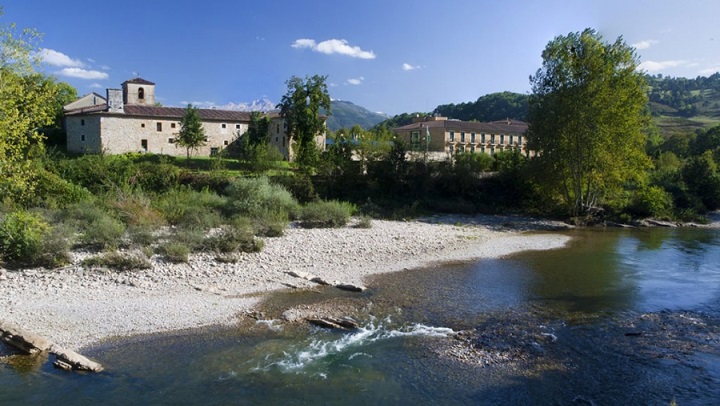 parador-de-cangas-de-onis1