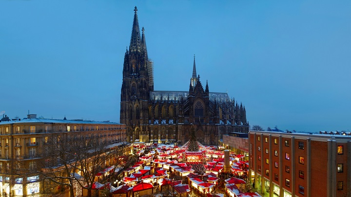 Weihnachtsmarkt-Am-Dom