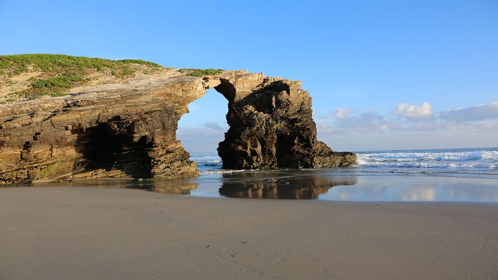 Playa-de-las-Catedrales