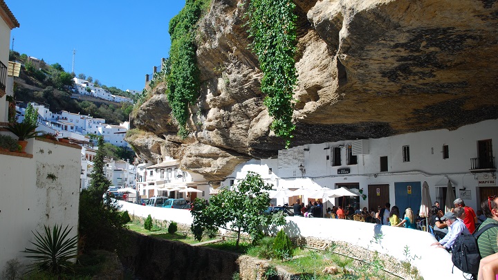 Setenil-de-las-Bodegas