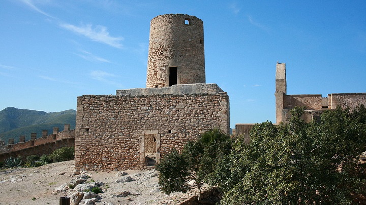 Castillo-de-Capdepera