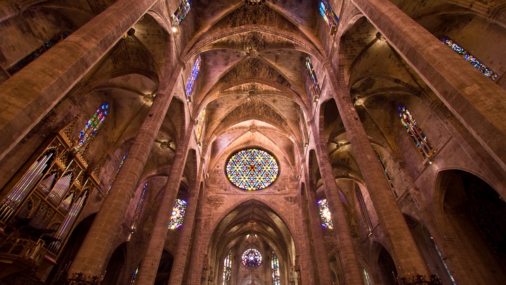 interior-Catedral-Palma-de-Mallorca