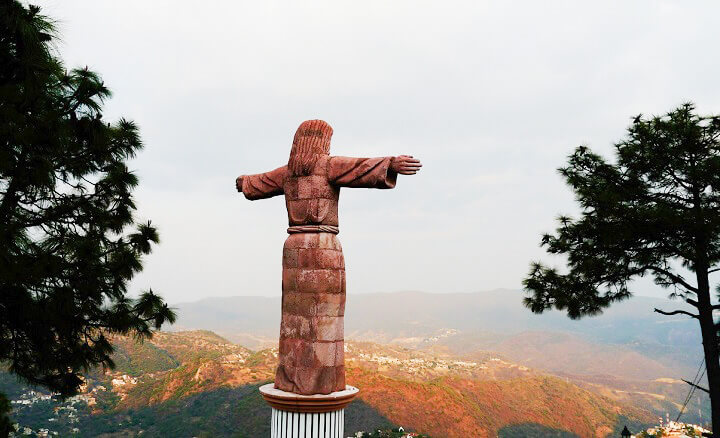 Cristo-Monumental-de-Taxco