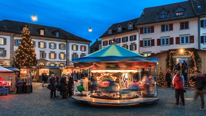 Rapperswil-Jona-Market-Navidad