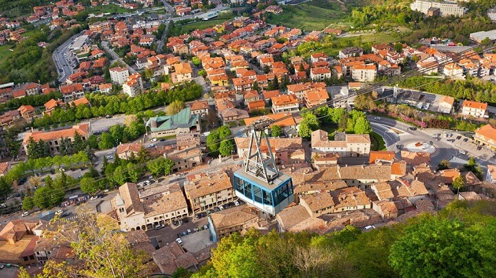 San-Marino-desde-arriba