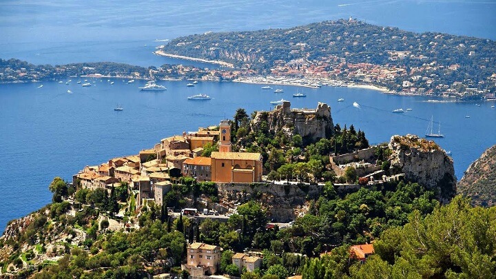 Eze-Francia