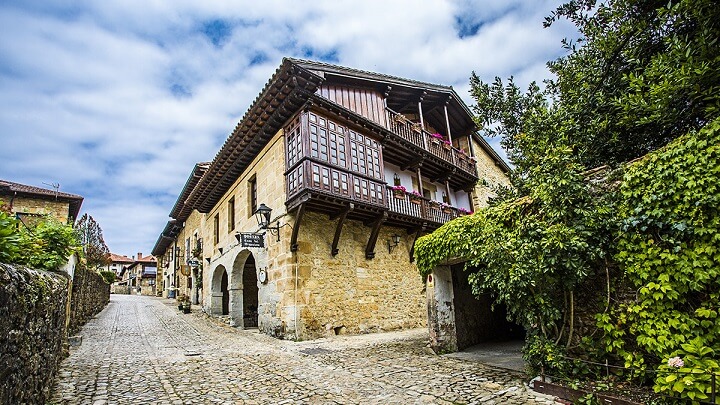 Santillana-del-Mar-Cantabria