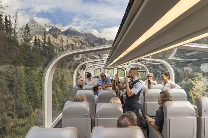 Rocky-Mountaineer-interior