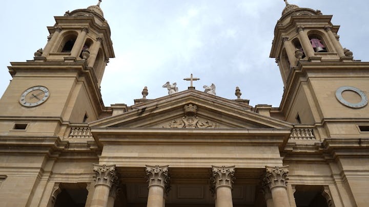 catedral-de-pamplona-en-navarra