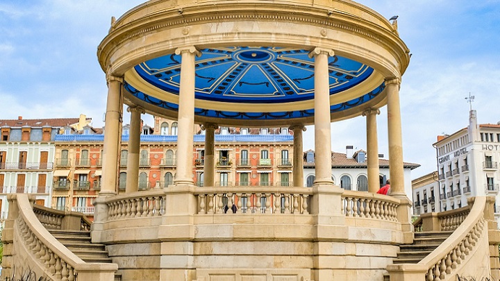 plaza-del-castillo-de-pamplona